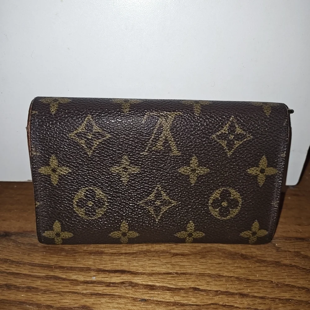 Louis Vuitton Monogram Porte Monnaie Tresor Wallet